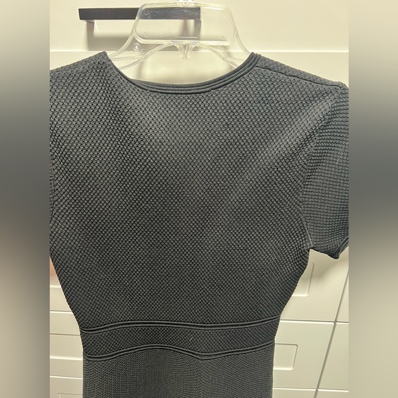 French Connection Textured Geometric Top Design Stretchy Shrt Sleeve Dress Sz 8 - Picture 8 of 10